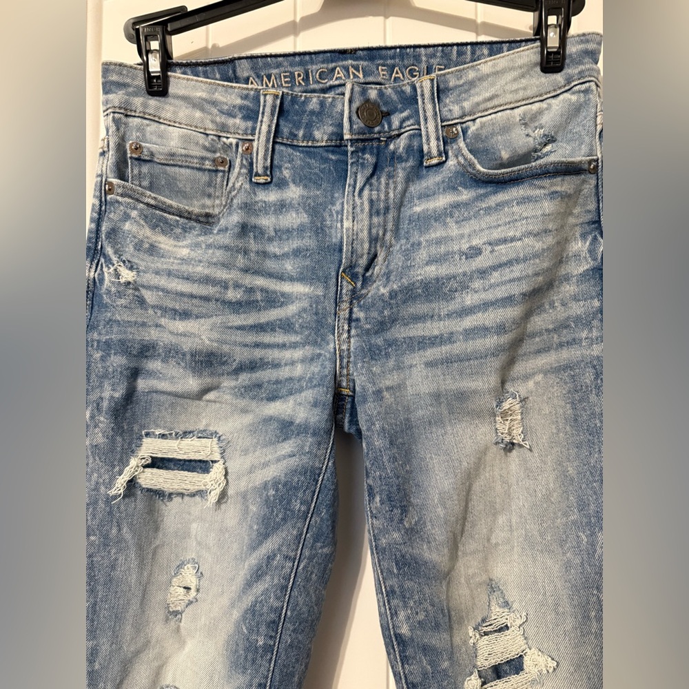 American Eagle Men’s 30x32 Light Blue Distressed Next Level Airflex Jeans